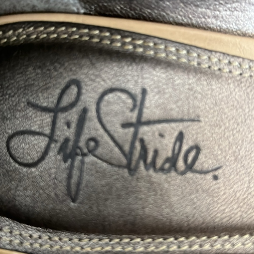 Life Stride City Open Toe Basic Pump Beige Euc Si… - image 6